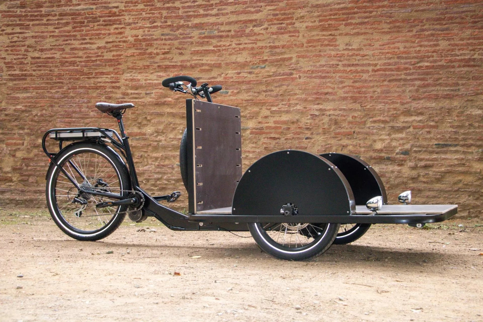 Florian's Bike - Triporteur Cargo Pro 14 - Excellent Vélo cargo par Florian's Bike - Seulement €8990.00! Acheter maintenant sur Nexyo.fr