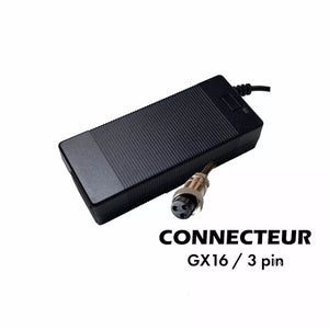 Chargeur trottinette électrique 36V 42V / 3A (connecteur GX16-3p) - Excellent Accessoires par Universel - Seulement €39.99! Acheter maintenant sur Nexyo.fr