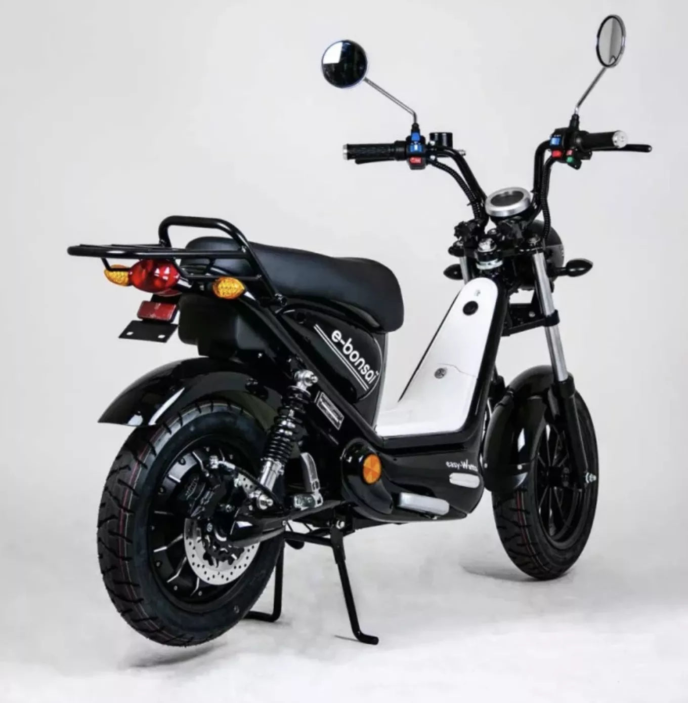 Scooter électrique - e-Bonsaï 50cc - Excellent Scooter par EasyWatts - Seulement €2290! Acheter maintenant sur Nexyo.fr