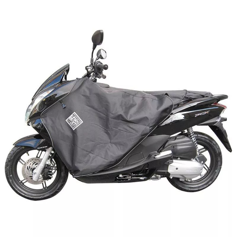 Tablier couvre jambe Tucano pour Honda 125 PCX 2010>2017 (R082-X) - Excellent Accessoires par Tucano Urbano - Seulement €129.99! Acheter maintenant sur Nexyo.fr